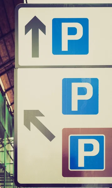 Retro-look parkering skylt — Stockfoto