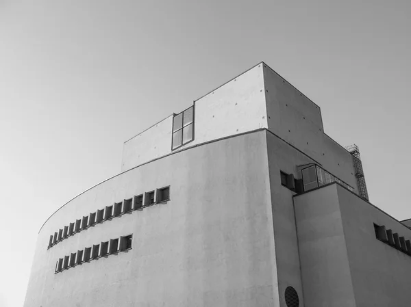 Bianco e nero Teatro degli Arcimboldi Milano Bicocca — Foto Stock