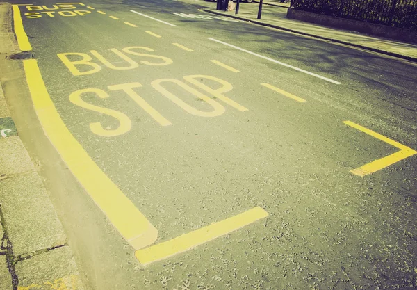 Olhar retrô Paragem de ônibus — Fotografia de Stock