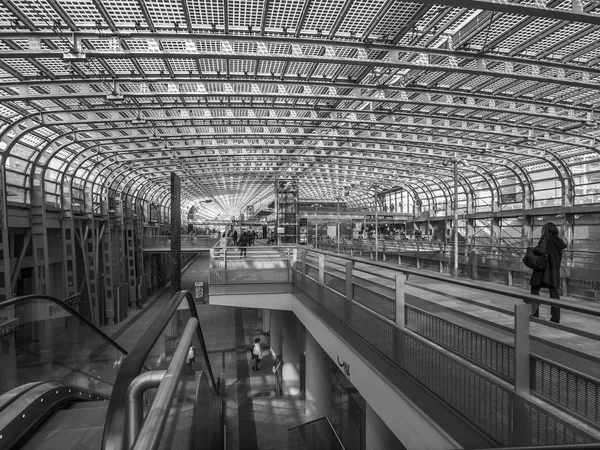 Black and white Torino Porta Susa station — Stock Photo, Image