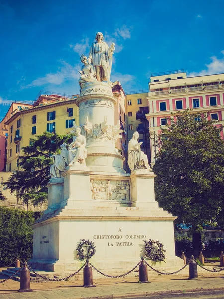 Retro-look columbus monument in Genua — Stockfoto