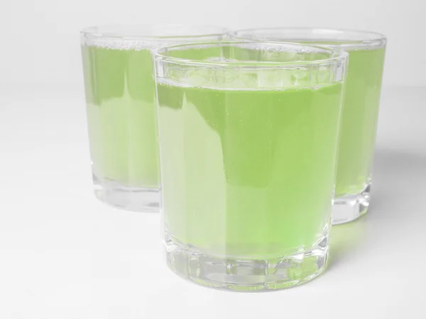 Grönt äpple juice — Stockfoto