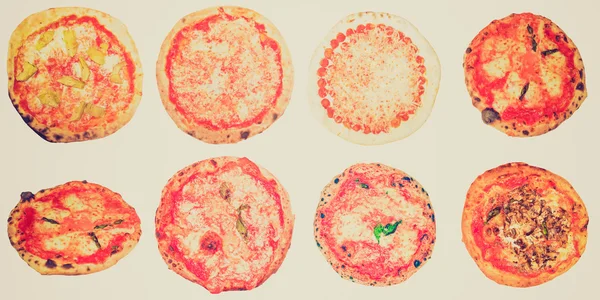 孤立的复古外观比萨饼 — 图库照片