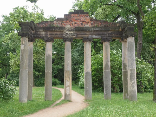 Ruinas de Sieben Saeulen en Dessau Alemania —  Fotos de Stock