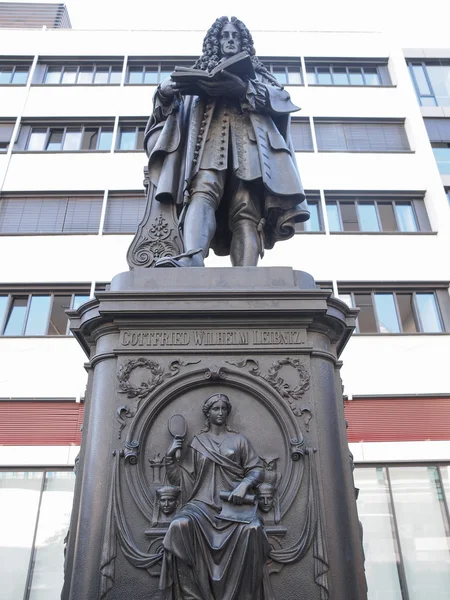 Leibniz Denkmal Leipzig — Fotografia de Stock