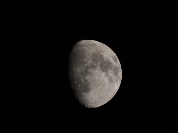 Luna gibbosa — Foto Stock