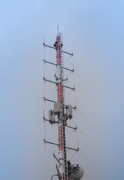 Torre de comunicação — Fotografia de Stock