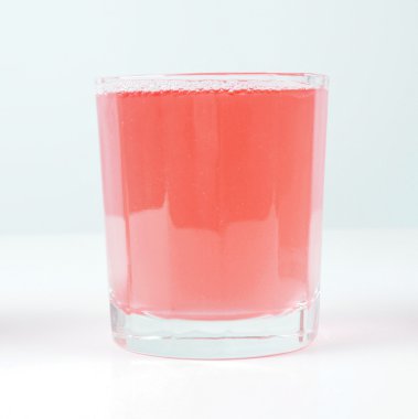 Pembe greyfurt saft