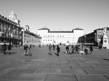 siyah ve beyaz piazza castello Torino