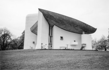 siyah-beyaz notre dame du haut ronchamp