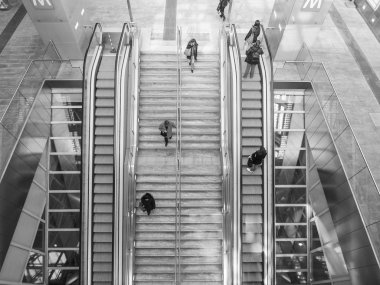 siyah-beyaz torino porta susa istasyonu