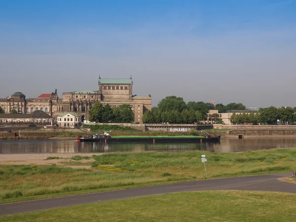 Elbe river in Dresden — Stock Photo, Image
