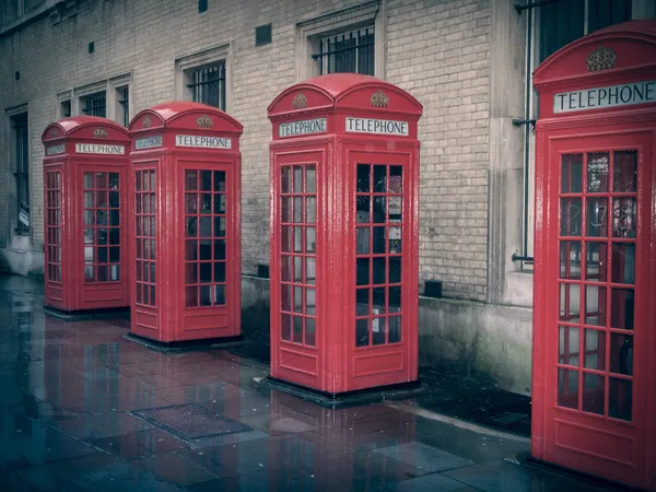 Rétro look London cabine téléphonique — Photo