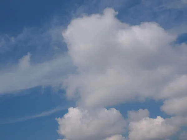 Blå himmel — Stockfoto