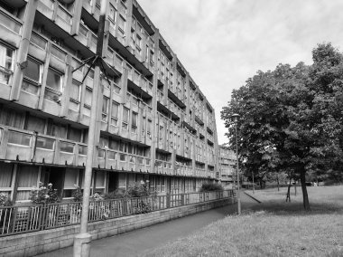 siyah-beyaz robin hood gardens Londra