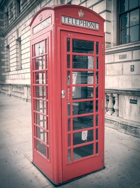 Retro look London telephone box — Stock Photo, Image