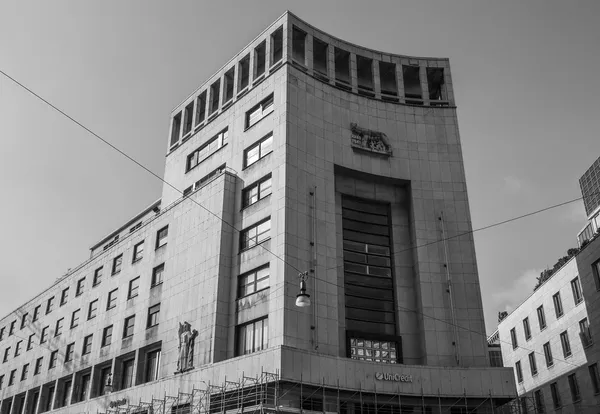 Bianco e nero Banca di Roma (ora banca Unicredit) a Milano Ital — Foto Stock