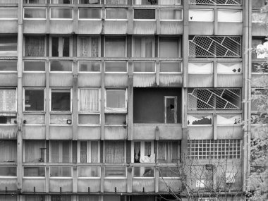 siyah-beyaz robin hood gardens Londra