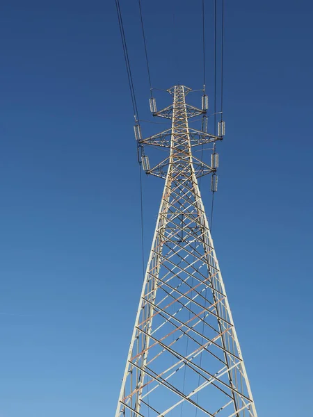 Electric Power High Voltage Transmission Line Tower — Stock Photo, Image
