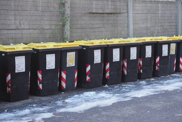 Chivasso Italië Circa December 2021 Afvalpapiersorteerbakken Voor Ecologische Recycling Van — Stockfoto