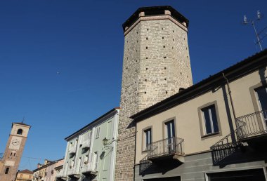 Torre Ottagonale ortaçağ kale kulesi Chivasso, İtalya