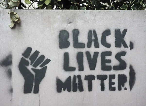 Black Lives Matter Stencil Sign Wall — Stock Photo, Image