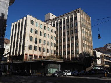 TURIN, İtalya - CIRCA FEBRUARY 2022: Mimarlar Gualtiero Casalegno ve Piero Versano 'nun Corso Matteotti 8 binası