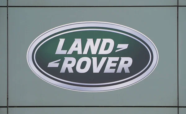Londen Circa Februari 2022 Land Rover Auto Dealer Winkelbord — Stockfoto