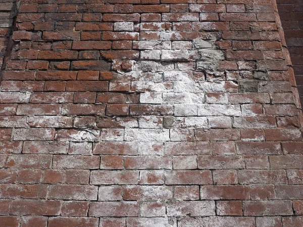 Daños Causados Por Humedad Eflorescencia Humedad Una Pared Ladrillo Rojo — Foto de Stock