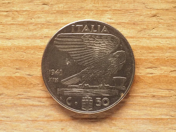 Pięćdziesiąt Centów Rewers Monety Przedstawiający Orła Walutę Królestwa Włoskiego — Zdjęcie stockowe