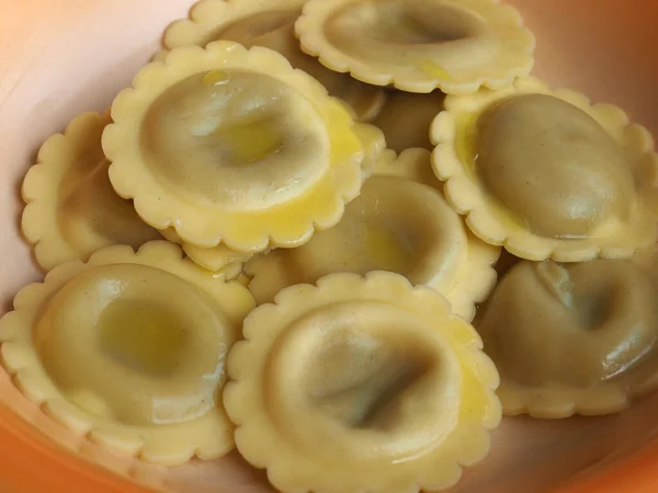 Vegan Ravioli Agnolotti Med Grönsaker Som Fyller Traditionell Italiensk Pasta — Stockfoto