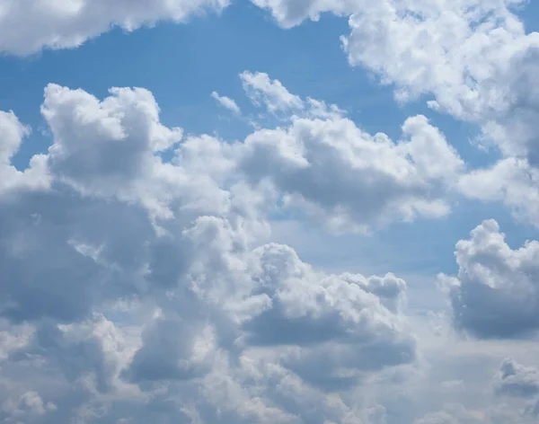 Cielo Azul Tormentoso Dramático Con Nubes Oscuras Útiles Como Fondo — Foto de Stock