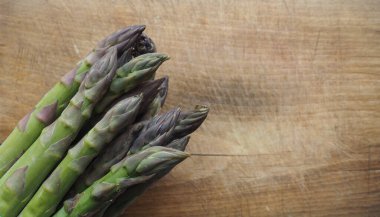 kuşkonmaz bilimsel adı asparagus officinalis sebze vejetaryen gıda düz yatıyordu kopya alanı ile üst görünüm