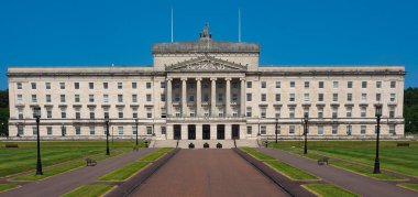 Belfast, İngiltere 'deki Parlamento Binaları (Stormont olarak da bilinir)