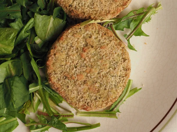 Piatto Vegan Hamburger Con Insalata Lattuga Verde — Foto Stock