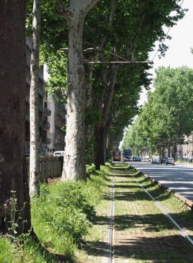 TURIN, İTALYA - CIRCA MAYIS 2022: tramvay toplu taşımacılığı
