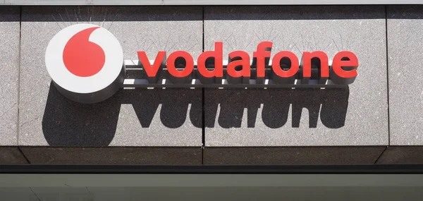 Nuernberg Alemanha Circa Junho 2022 Sinal Vitrine Vodafone — Fotografia de Stock