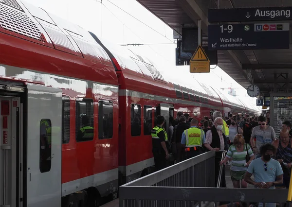 Nuernberg Duitsland Circa Juni 2022 Instappen Van Regionale Treinen Het — Stockfoto