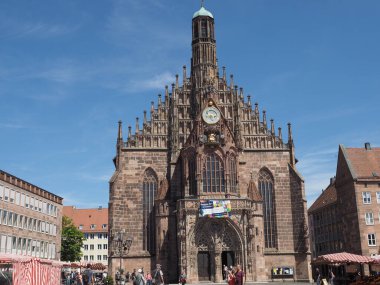 NUERNBERG, GERMANY - CIRCA HAZİRAN 2022: Frauenkirche, çeviri: