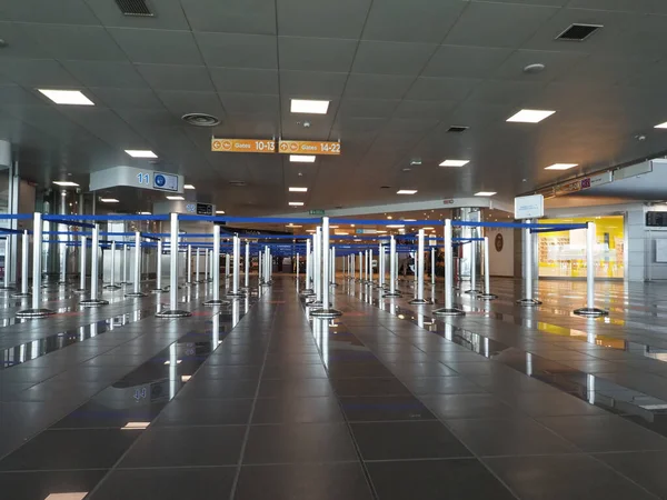 Turin Włochy Circa Czerwca 2022 Kolejka Odprawy Lotniskowej Ochrony — Zdjęcie stockowe
