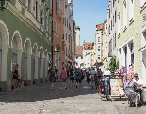 Regensburg Alemanha Circa Junho 2022 Pessoas Centro Cidade — Fotografia de Stock