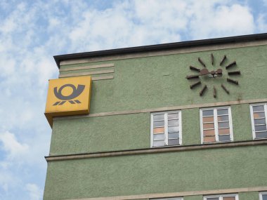 BAYREUTH, GERMANY - CIRCA HAZİRAN 2022: Buergerreuther Caddesi Postanesi