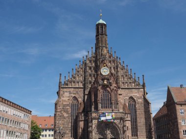 NUERNBERG, GERMANY - CIRCA HAZİRAN 2022: Frauenkirche, çeviri: