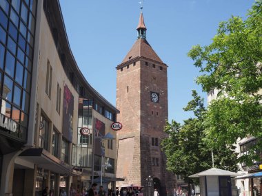 NUERNBERG, ALMANY - CRCA HAZİRAN 2022 Weisser Turm Çeviri: