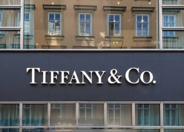 VIENNA, AUSTRIA - CRCA EPTESİ 2022: Tiffany & Co.