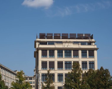 TURIN, İTALYA - CRCA EPTEMİ 2022: 1919 dolaylarında Lingotto Fiat araba fabrikası