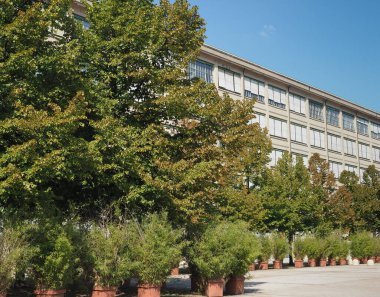 TURIN, İTALYA - CRCA EPTEMİ 2022: 1919 dolaylarında Lingotto Fiat araba fabrikası