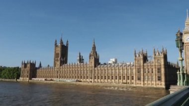 LONDON, İngiltere - CIRCA ECTOBER 2022: Parlamento Evleri Nam-ı diğer Westminster Sarayı