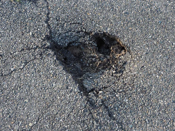 Hole Tarmac Poorly Mantained Uneven Bumpy Road — Stock Photo, Image