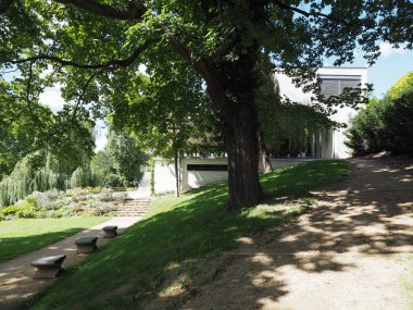 BRNO, CZECH Cumhuriyet - CIRCA SEPTEMBER 2022: Mimar Ludwig Mies van der Rohe tarafından tasarlanan Villa Tugendhat modernist ev